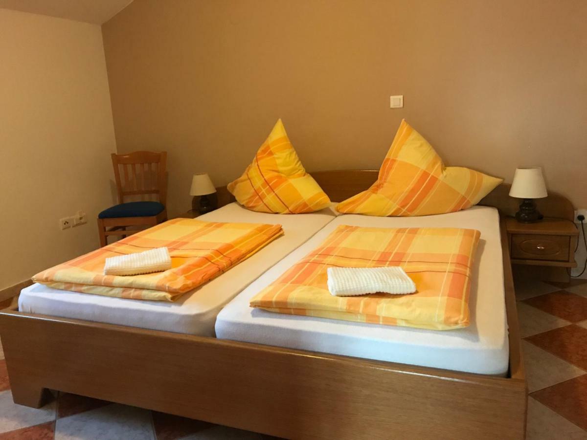 Apartmani Amado/Lozic ซาดาร์ ภายนอก รูปภาพ
